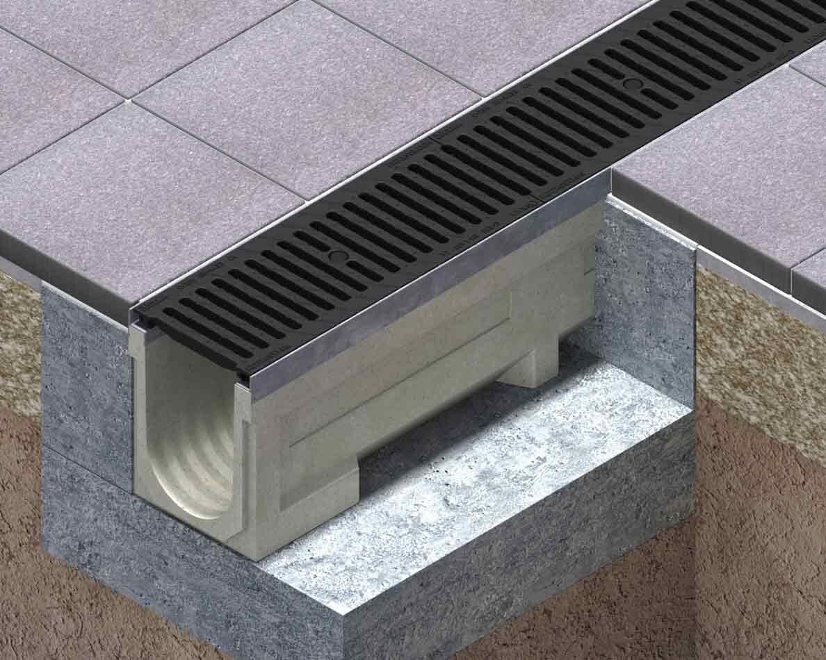 Luxury homes and urban spaces: why the trench drains of ULMA are a must in modern outdoor design
